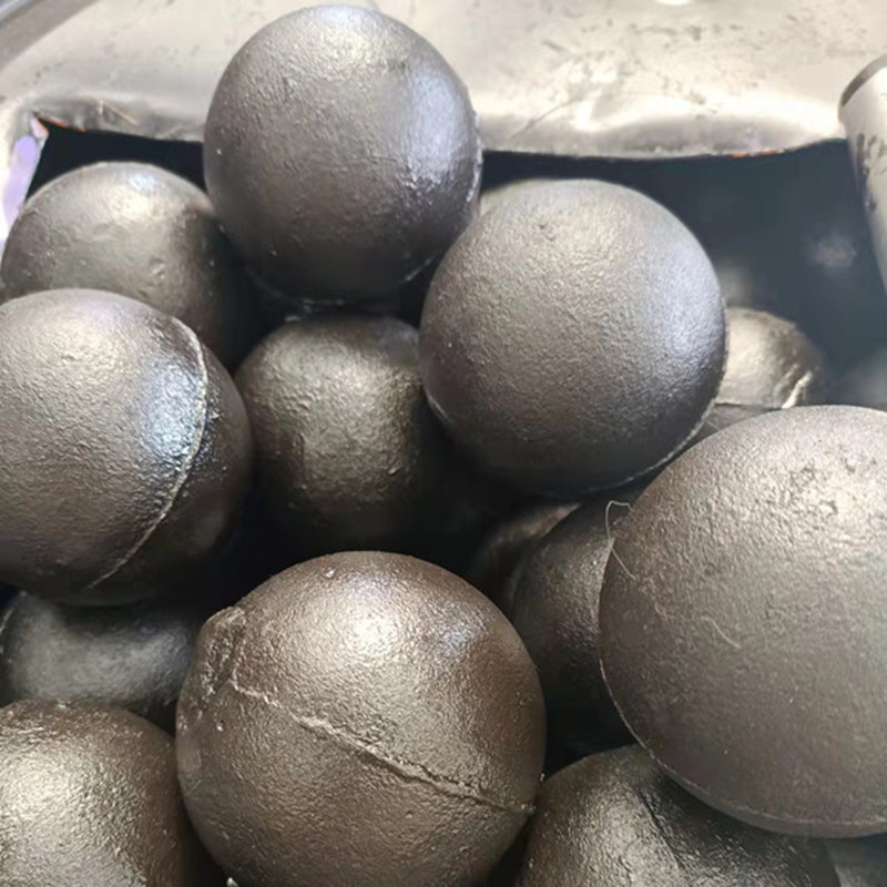 Lanzar bolas cromadas altas