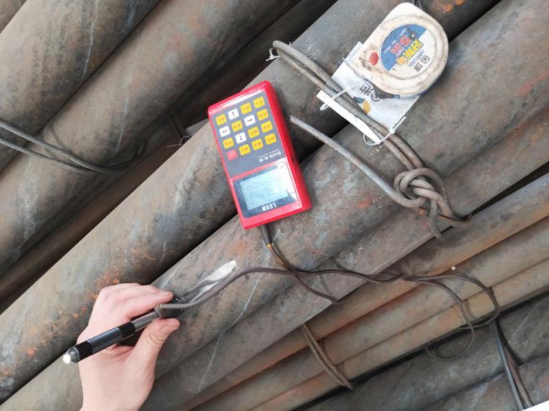 Barra de acero de varilla de acero laminado en caliente .jpg Hot Rolled Grinding Steel Rod Steel Bar .jpg